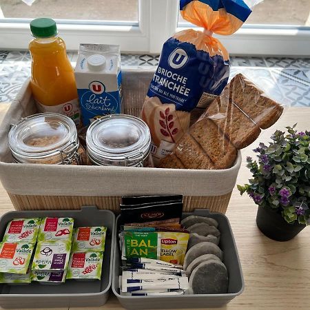 Maison Au Numero 21, Petit-Dejeuner Offert Villefranche-sur-Cher Buitenkant foto
