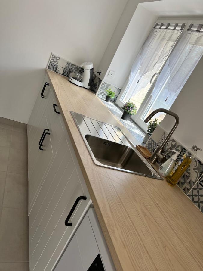 Maison Au Numero 21, Petit-Dejeuner Offert Villefranche-sur-Cher Buitenkant foto