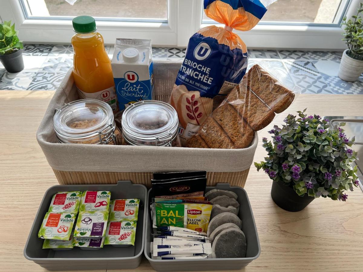 Maison Au Numero 21, Petit-Dejeuner Offert Villefranche-sur-Cher Buitenkant foto